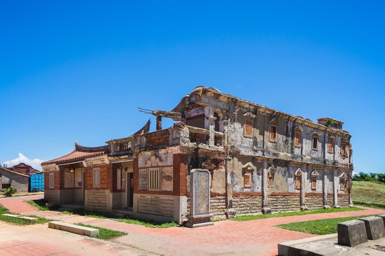 Beishan Old Western Style Hostel Jinning Ngoại thất bức ảnh